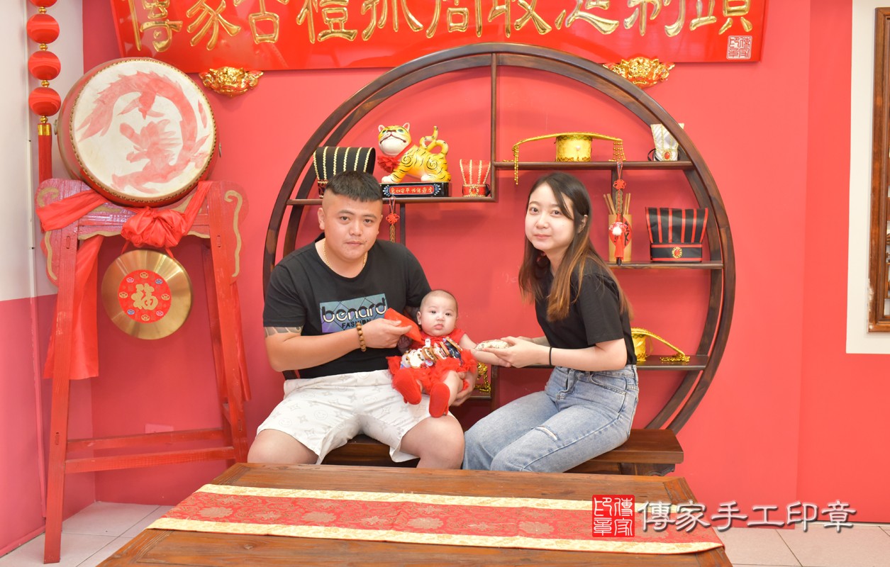 台中北區賴寶寶四個月收涎古禮