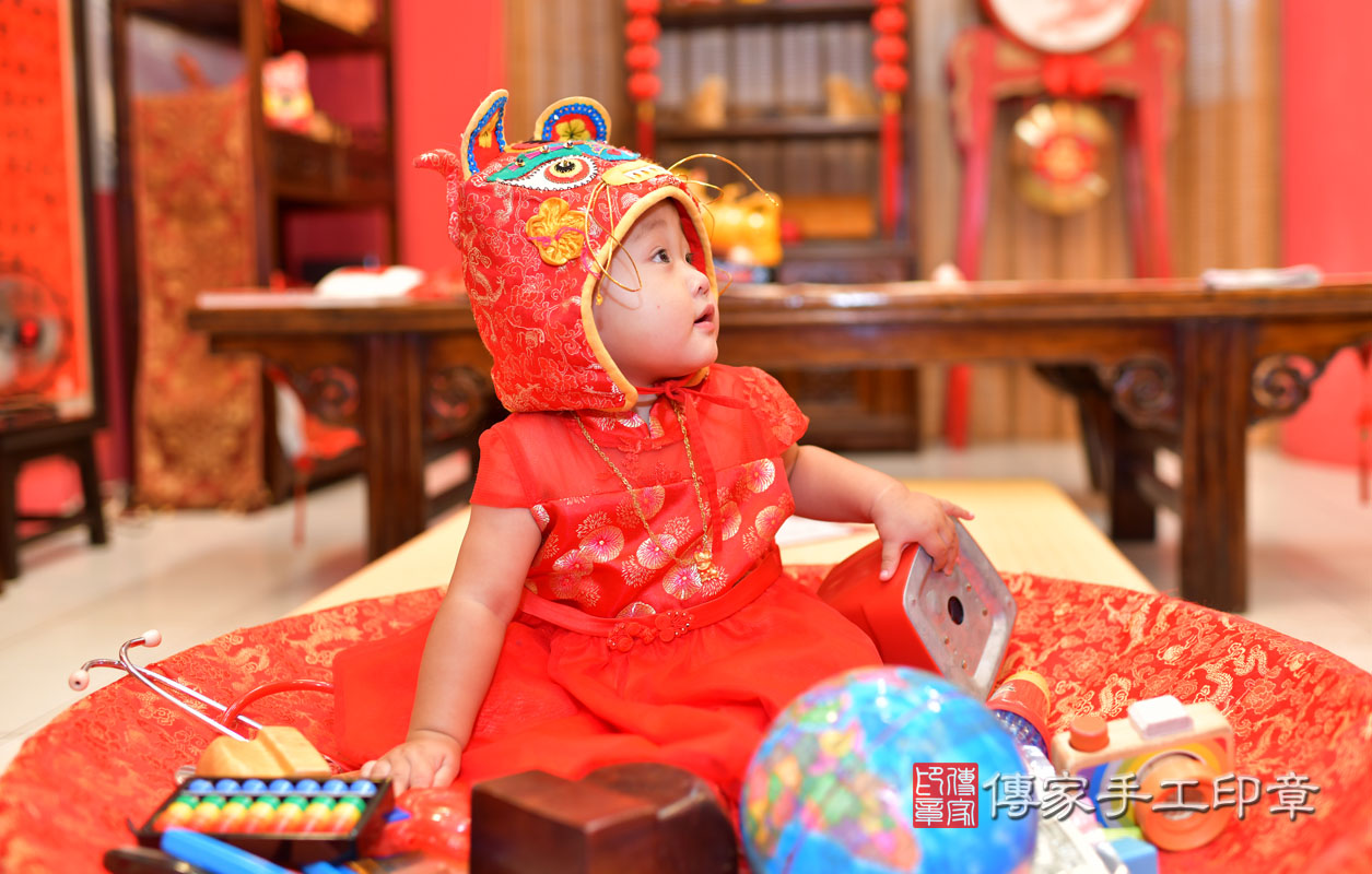 鳳山區張寶寶周歲抓周活動和儀式，一切圓滿。