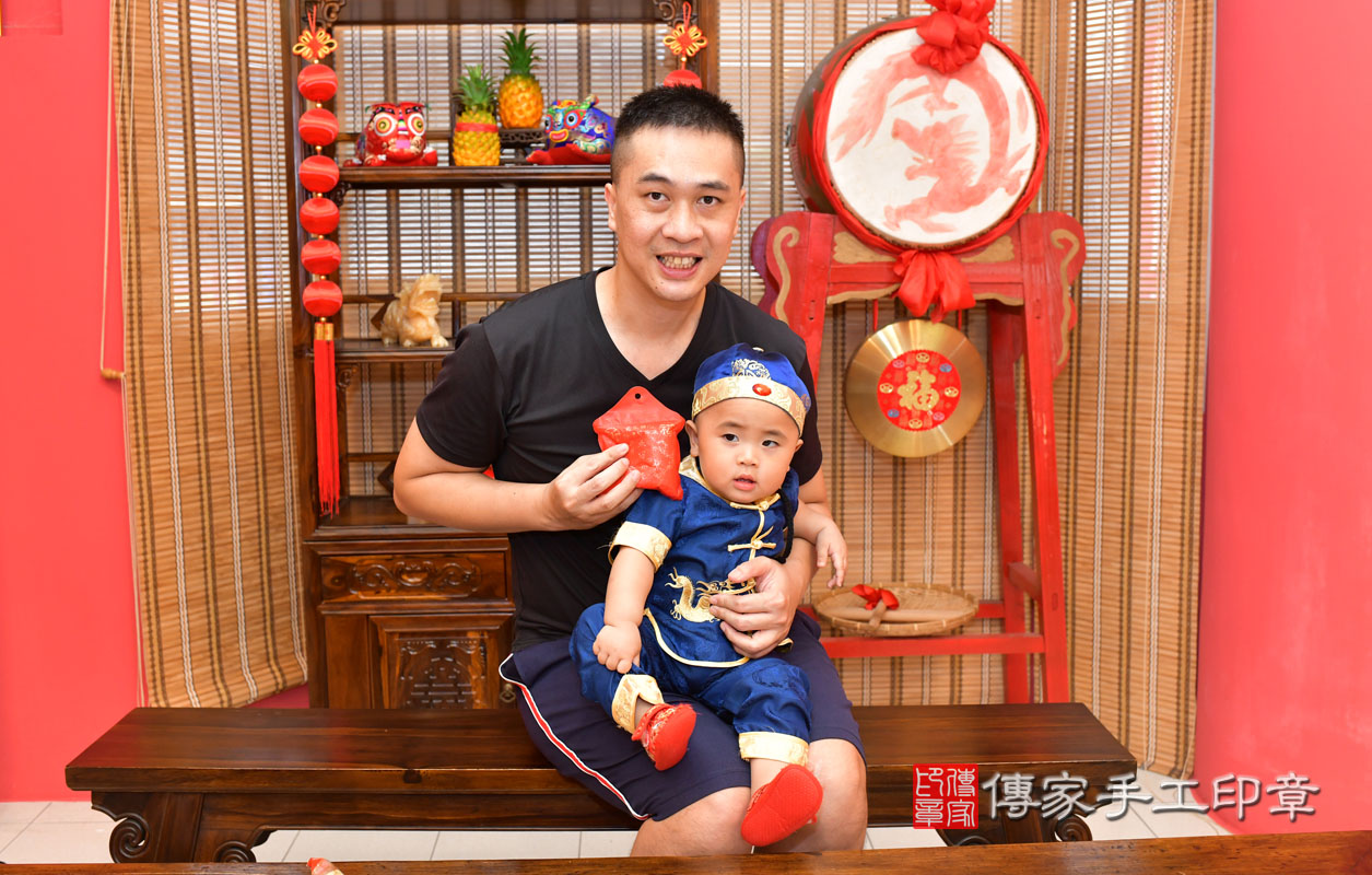 【吃米飯】：讓寶寶豐衣足食，不愁吃穿。