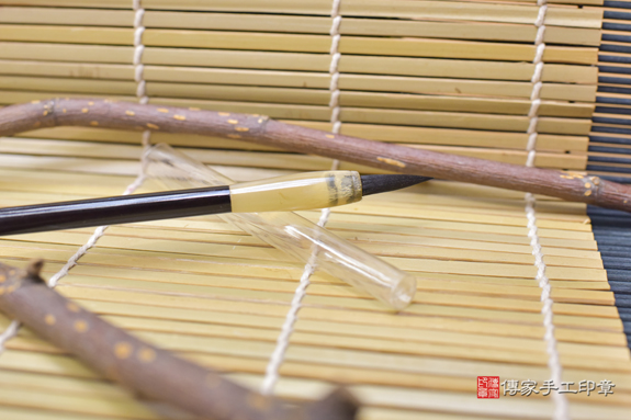 全手工打造寶寶胎毛筆實際成品(筆桿材質:小赤造型,款式:袖珍胎毛筆,一枝獨秀,數量1隻)、胎毛筆作品分享、胎毛筆介紹。傳家印章台中店。2021.08.190465640332708.jpg