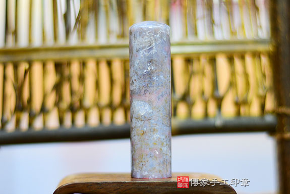 全手工噴砂印章:水草玉開運印章實際成品、印章作品分享、水草玉印章材質介紹。(銀行印鑑,一圓一方),傳家印章桃園店。2021.09.04 全手工噴砂印章:水草玉開運印章實際成品、印章作品分享、水草玉印章材質介紹。(銀行印鑑,一圓一方),傳家印章桃園店。2021.09.04