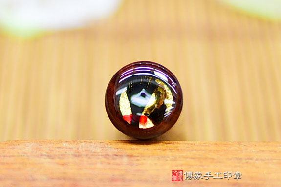 電腦刻印章:紅紫檀木臍帶章實際成品、印章作品分享、紅紫檀木印章材質介紹。(臍帶印章、肚臍章、肚臍印章,胎毛印章,一圓一方)傳家手工印章桃園店。2021.09.13 電腦刻印章:紅紫檀木臍帶章實際成品、印章作品分享、紅紫檀木印章材質介紹。(臍帶印章、肚臍章、肚臍印章,胎毛印章,一圓一方)傳家手工印章桃園店。2021.09.13