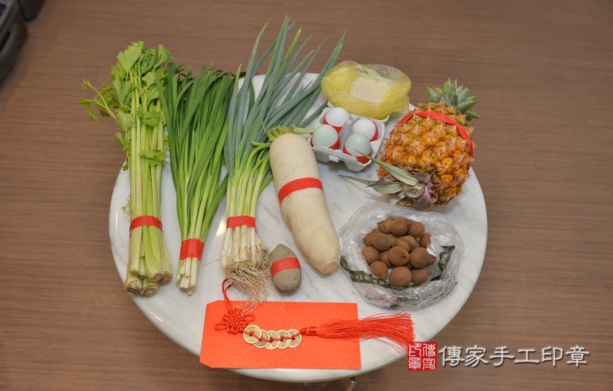 剃胎毛、滿月剃頭、嬰兒剃頭、嬰兒理髮、嬰兒剃髮、嬰兒剃胎毛、嬰兒滿月剃頭、林寶寶剃頭、剃胎毛儀式、剃胎毛吉祥話、滿月剃頭儀式、滿月剃頭吉祥話、林寶寶剃胎毛、林寶寶滿月剃頭理髮、 新竹市香山區剃胎毛、新竹市香山區滿月剃頭、新竹市香山區嬰兒剃頭剃胎毛、新竹市香山區嬰兒理髮、新竹市嬰兒剃髮、 林寶寶(新竹市香山區到府嬰兒林寶寶滿月剃頭理髮、到府嬰兒剃胎毛儀式吉祥話)。到府剃頭剃胎毛主持、專業拍照、DVD光碟、證書。★購買「臍帶章、肚臍章、胎毛筆刷印章」贈送：剃頭、收涎、抓周，三選一。2021.05.22照片9