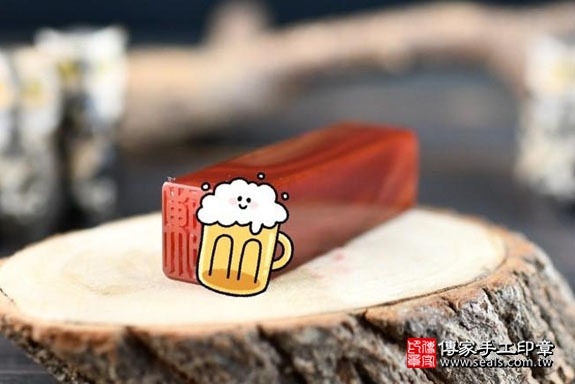半手工噴砂印章:紅瑪瑙胎毛印章實際成品、印章作品分享、紅瑪瑙印章材質介紹。(臍帶印章、肚臍章、肚臍印章、胎毛印章,一圓一方)傳家手工印章高雄店。2022.1.18 半手工噴砂印章:紅瑪瑙胎毛印章實際成品、印章作品分享、紅瑪瑙印章材質介紹。(臍帶印章、肚臍章、肚臍印章、胎毛印章,一圓一方)傳家手工印章高雄店。2022.1.18