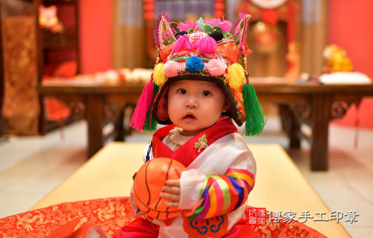 鳳山區蕭寶寶周歲抓周活動和儀式，一切圓滿。