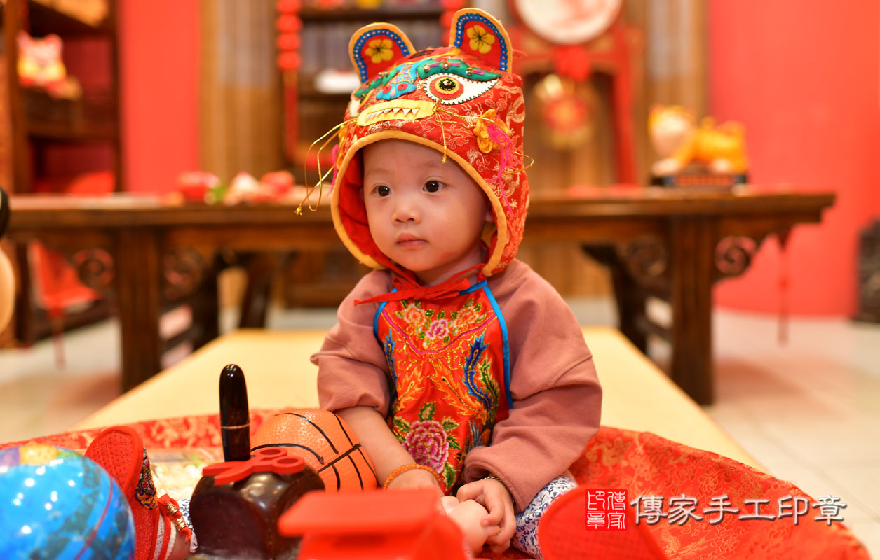 鳳山區曾寶寶周歲抓周活動和儀式，一切圓滿。