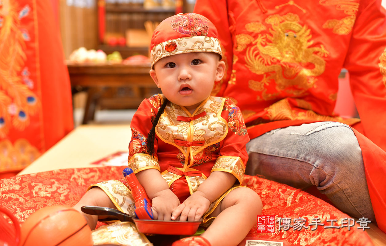 鳳山區林寶寶周歲抓周活動和儀式，一切圓滿。