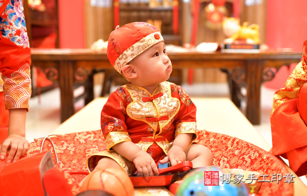 鳳山區林寶寶周歲抓周活動和儀式，一切圓滿。