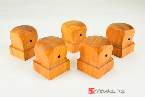 傳家手工印章實際成品:頂級黃金檀木官帽造型(1.6吋):廟章、神明印章、大印章6 傳家手工印章實際成品:頂級黃金檀木官帽造型(1.6吋):廟章、神明印章、大印章6