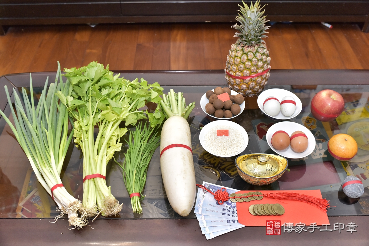 剃胎毛、滿月剃頭、嬰兒剃頭、嬰兒理髮、嬰兒剃髮、嬰兒剃胎毛、嬰兒滿月剃頭、林寶寶剃頭、剃胎毛儀式、剃胎毛吉祥話、滿月剃頭儀式、滿月剃頭吉祥話、林寶寶剃胎毛、林寶寶滿月剃頭理髮、 台北市內湖區剃胎毛、台北市內湖區滿月剃頭、台北市內湖區嬰兒剃頭剃胎毛、台北市內湖區嬰兒理髮、台北市嬰兒剃髮、 林寶寶(台北市內湖區到府嬰兒林寶寶滿月剃頭理髮、到府嬰兒剃胎毛儀式吉祥話)。到府剃頭剃胎毛主持、專業拍照、DVD光碟、證書。★購買「臍帶章、肚臍章、胎毛筆刷印章」贈送：剃頭、收涎、抓周，三選一。2022.03.03照片4