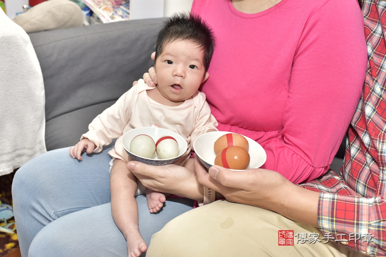 剃胎毛、滿月剃頭、嬰兒剃頭、嬰兒理髮、嬰兒剃髮、嬰兒剃胎毛、嬰兒滿月剃頭、林寶寶剃頭、剃胎毛儀式、剃胎毛吉祥話、滿月剃頭儀式、滿月剃頭吉祥話、林寶寶剃胎毛、林寶寶滿月剃頭理髮、 台北市內湖區剃胎毛、台北市內湖區滿月剃頭、台北市內湖區嬰兒剃頭剃胎毛、台北市內湖區嬰兒理髮、台北市嬰兒剃髮、 林寶寶(台北市內湖區到府嬰兒林寶寶滿月剃頭理髮、到府嬰兒剃胎毛儀式吉祥話)。到府剃頭剃胎毛主持、專業拍照、DVD光碟、證書。★購買「臍帶章、肚臍章、胎毛筆刷印章」贈送：剃頭、收涎、抓周，三選一。2022.03.03照片6