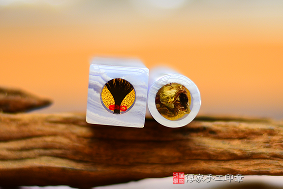 優雅如水寶寶藍~藍紋玉臍帶印章、全手工噴砂印章、藍紋玉材質介紹。傳家手工印章新北店。2022.9.8 優雅如水寶寶藍~藍紋玉臍帶印章、全手工噴砂印章、藍紋玉材質介紹。傳家手工印章新北店。2022.9.8