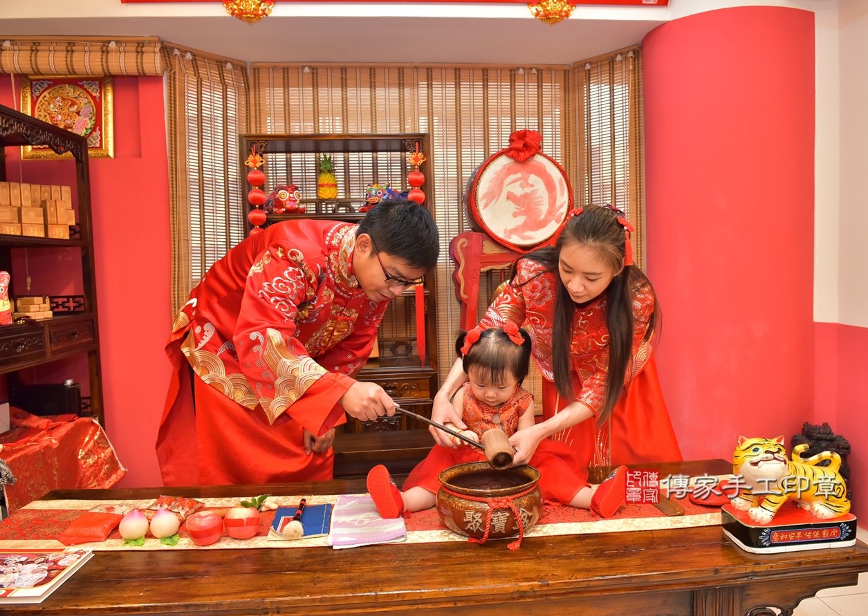 高雄市鳳山區董寶寶古禮抓周祝福活動。2022.03.05 照片10