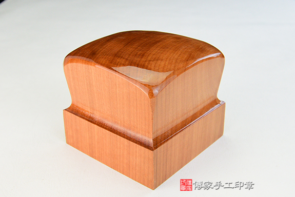 傳家手工印章實際成品:頂級越南桃木官帽造型:廟章、神明印章、大印章2 傳家手工印章實際成品:頂級越南桃木官帽造型:廟章、神明印章、大印章2