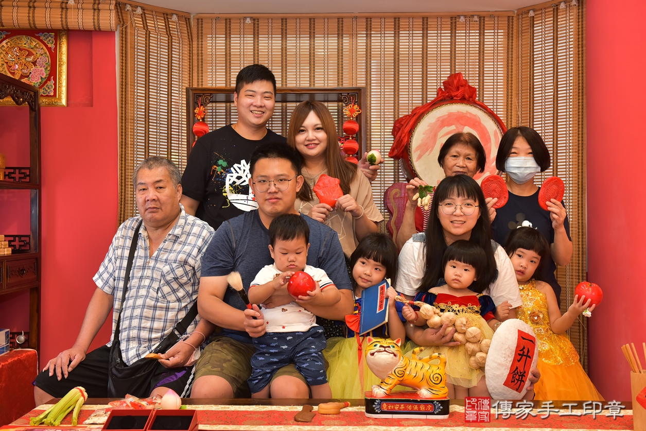 高雄市鳳山區黃寶寶古禮抓周祝福活動。2022.06.12 照片6