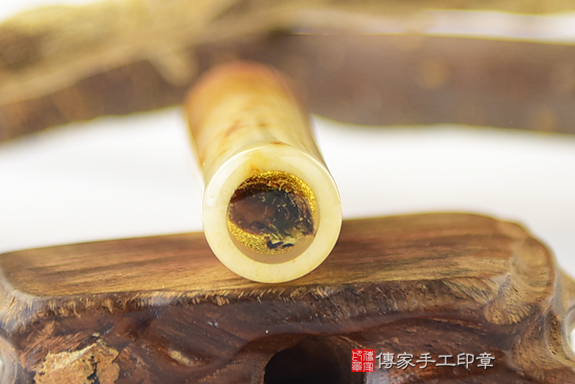 招財之石!金光昭財~全手工噴砂新疆黃玉臍帶章、臍帶章作品分享、新疆黃玉作品分享(傳家印章高雄店112.1.13)