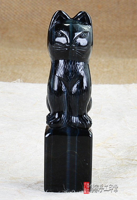 頂級藍虎眼石精雕貓咪：開運印章、臍帶印章（各種材質圖案皆可雕刻）