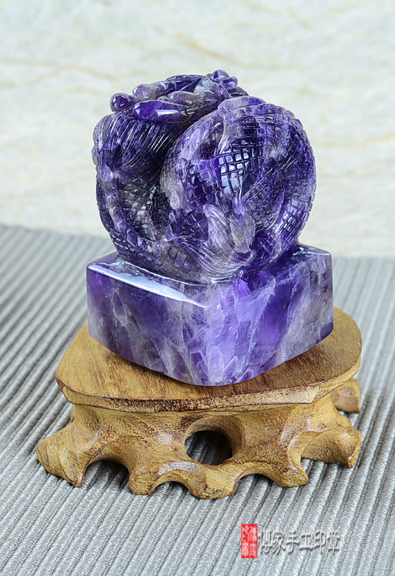 頂級烏拉圭紫水晶雕龍印章:廟章、神明印章、大印章 頂級烏拉圭紫水晶雕龍印章:廟章、神明印章、大印章