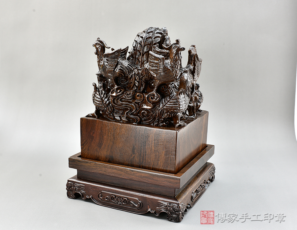 超巨大!(11公分X11公分11公X高度21公分) 客製化訂作九鳳廟章(傳家印章台北店112.12.5) 超巨大!(11公分X11公分11公X高度21公分) 客製化訂作九鳳廟章(傳家印章台北店112.12.5)