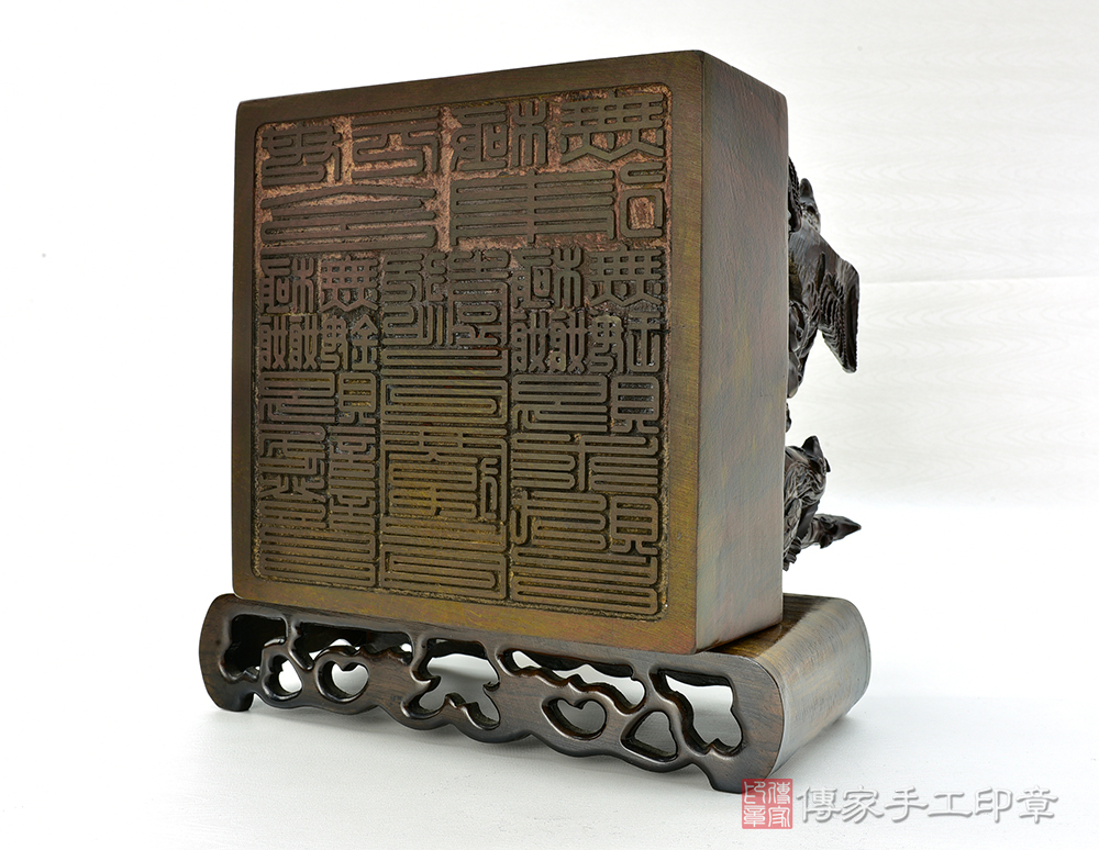 超巨大!(11公分X11公分11公X高度21公分) 客製化訂作九鳳廟章(傳家印章台北店112.12.5) 超巨大!(11公分X11公分11公X高度21公分) 客製化訂作九鳳廟章(傳家印章台北店112.12.5)