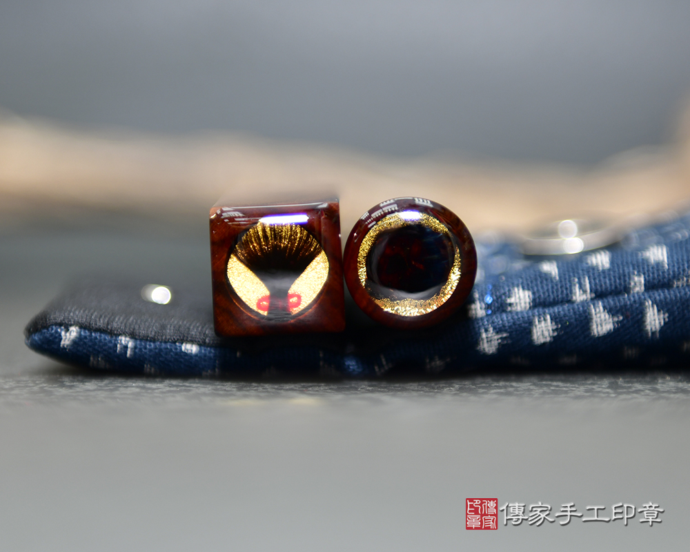 有著霸氣虎紋 虎虎生威的虎紋紅紫檀木 傳家手工印章 新竹店112.12.19 有著霸氣虎紋 虎虎生威的虎紋紅紫檀木 傳家手工印章 新竹店112.12.19
