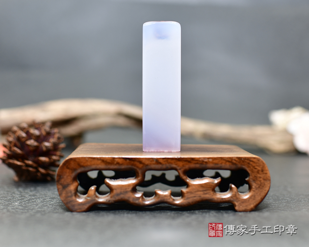 純潔、恬靜的土耳其藍玉髓 傳家手工印章 新竹店 112.12.25 純潔、恬靜的土耳其藍玉髓 傳家手工印章 新竹店 112.12.25