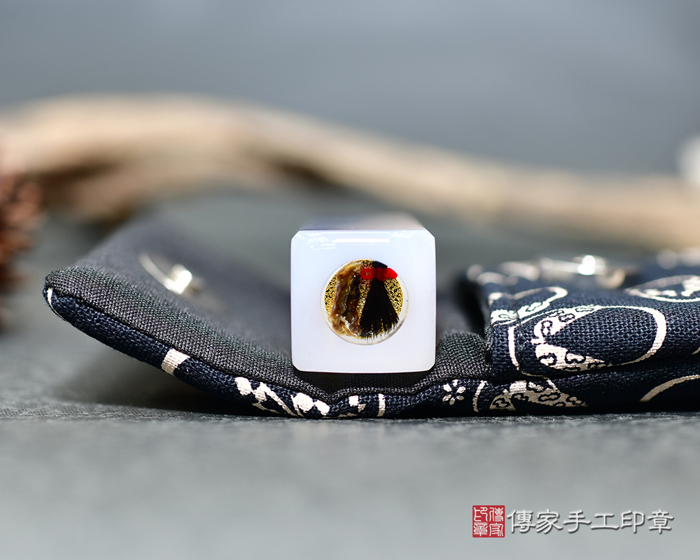 純潔、恬靜的土耳其藍玉髓 傳家手工印章 新竹店 112.12.25 純潔、恬靜的土耳其藍玉髓 傳家手工印章 新竹店 112.12.25