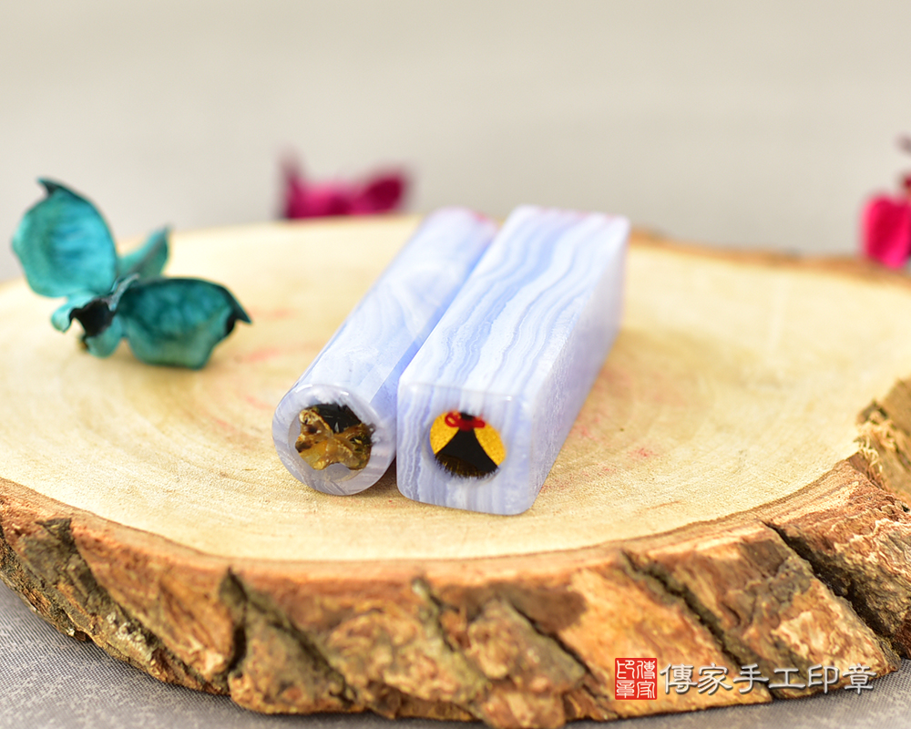 有著波浪般的紋路 藍紋玉 傳家手工印章 113.1.5 有著波浪般的紋路 藍紋玉 傳家手工印章 113.1.5