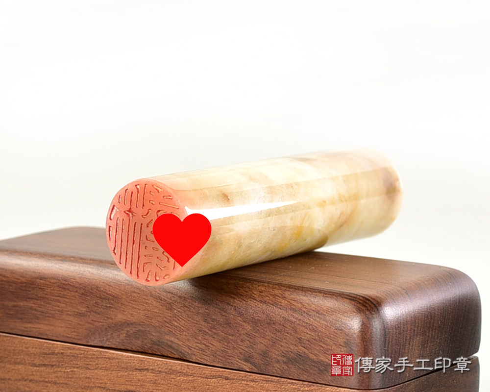 開運印章-新疆黃玉- 個人印鑑章 傳家手工印章 台北店113.2.21 開運印章-新疆黃玉- 個人印鑑章 傳家手工印章 台北店113.2.21