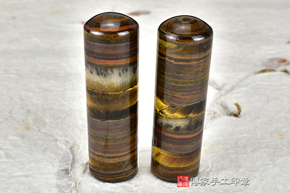 顧客滿意推薦開運個人印章-台南市永康區-卓小姐。印章材質:全手工噴砂鐵虎石。2024.02.15 顧客滿意推薦開運個人印章-台南市永康區-卓小姐。印章材質:全手工噴砂鐵虎石。2024.02.15