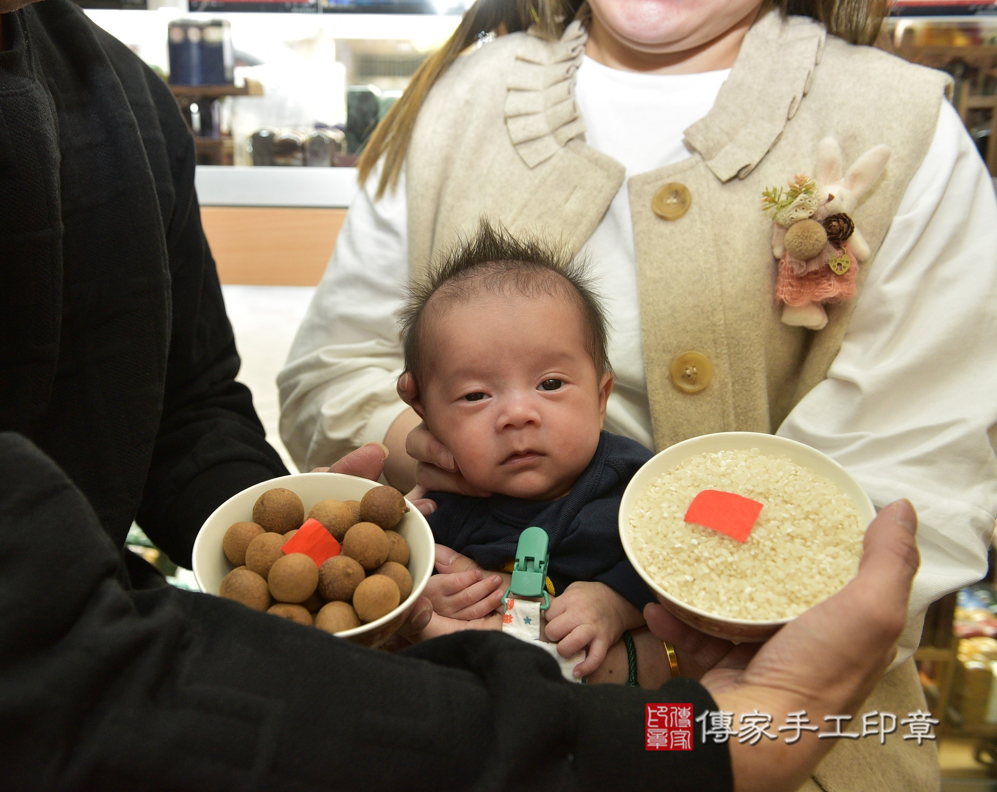 小喬寶寶(新北市永和區嬰兒寶寶滿月剃頭理髮、嬰兒剃胎毛儀式吉祥話)。中國風會場，爸媽寶貝穿「日中韓」古裝禮服。專業拍照、證書。★購買「臍帶章、肚臍章、胎毛筆刷印章」贈送：剃頭、收涎、抓周，三選一。2024.3.21，照片7