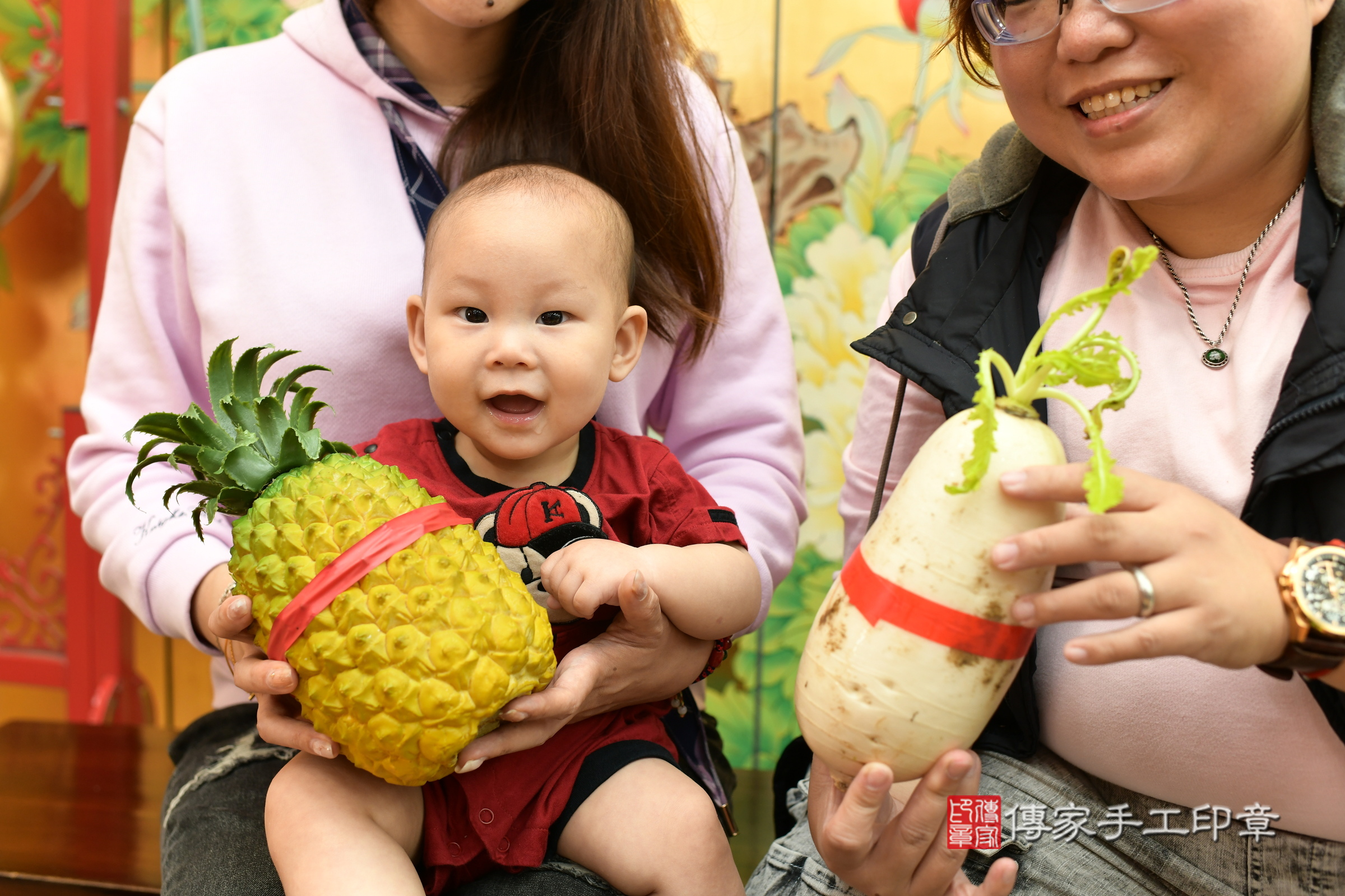 彬彬寶寶(台北市大同區嬰兒寶寶滿月剃頭理髮、嬰兒剃胎毛儀式吉祥話)。中國風會場，爸媽寶貝穿「日中韓」古裝禮服。專業拍照、證書。★購買「臍帶章、肚臍章、胎毛筆刷印章」贈送：剃頭、收涎、抓周，三選一。2024.3.18，照片5