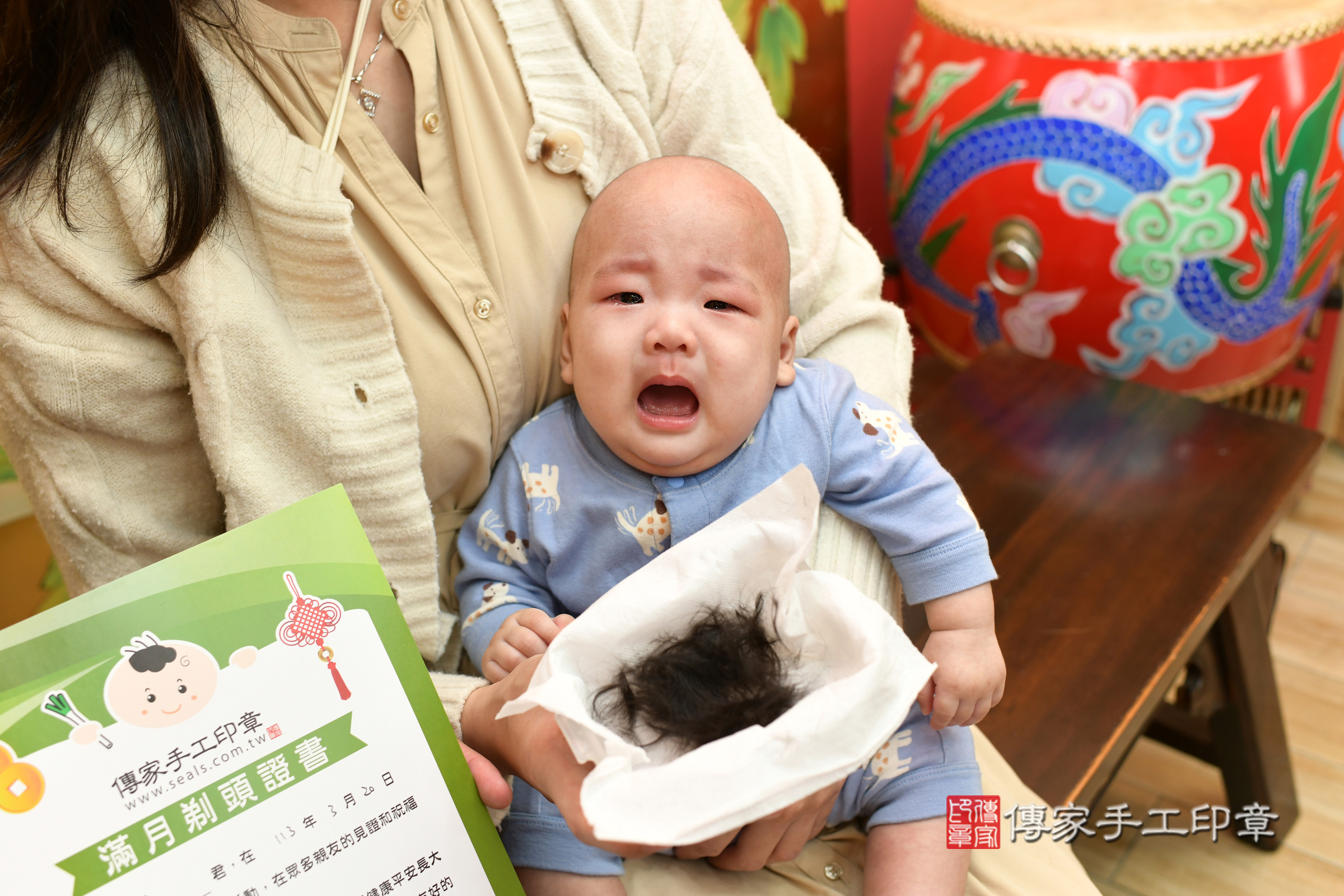 誠誠寶寶(台北市大同區嬰兒寶寶滿月剃頭理髮、嬰兒剃胎毛儀式吉祥話)。中國風會場，爸媽寶貝穿「日中韓」古裝禮服。專業拍照、證書。★購買「臍帶章、肚臍章、胎毛筆刷印章」贈送：剃頭、收涎、抓周，三選一。2024.3.20，照片19