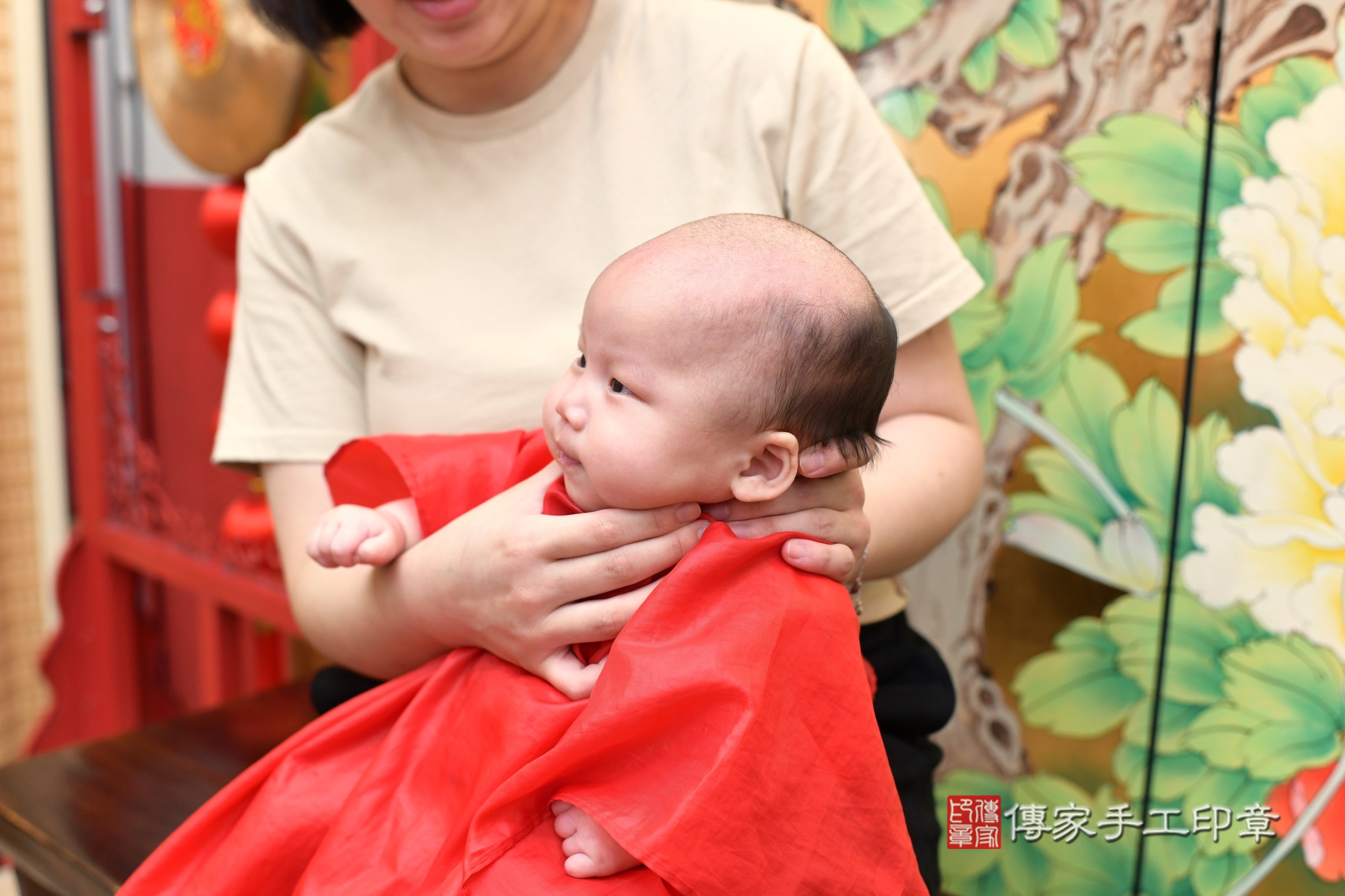 小芯寶寶(新北市永和區嬰兒寶寶滿月剃頭理髮、嬰兒剃胎毛儀式吉祥話)。中國風會場，爸媽寶貝穿「日中韓」古裝禮服。專業拍照、證書。★購買「臍帶章、肚臍章、胎毛筆刷印章」贈送：剃頭、收涎、抓周，三選一。2024.5.11，照片14