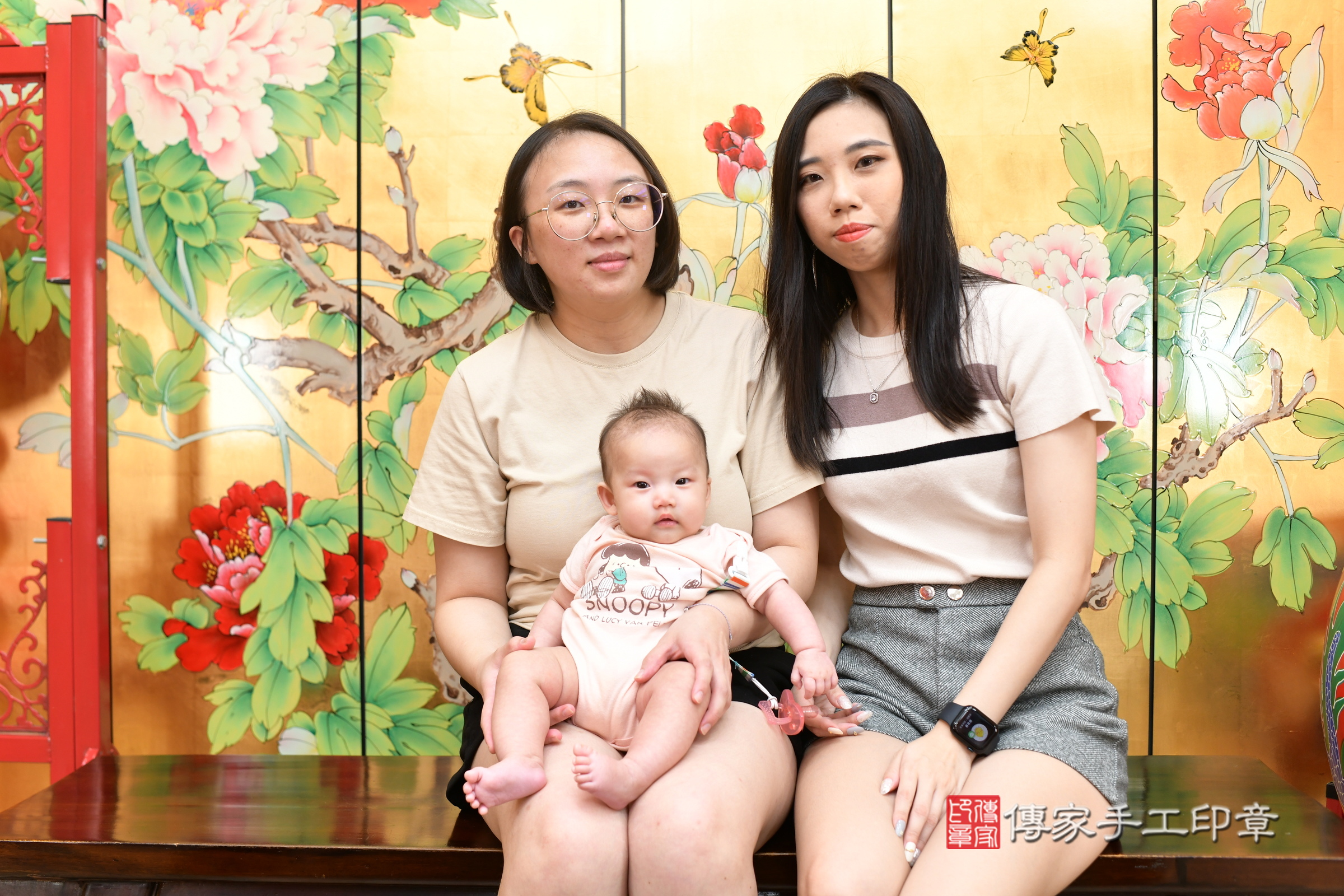 小芯寶寶(新北市永和區嬰兒寶寶滿月剃頭理髮、嬰兒剃胎毛儀式吉祥話)。中國風會場，爸媽寶貝穿「日中韓」古裝禮服。專業拍照、證書。★購買「臍帶章、肚臍章、胎毛筆刷印章」贈送：剃頭、收涎、抓周，三選一。2024.5.11，照片4