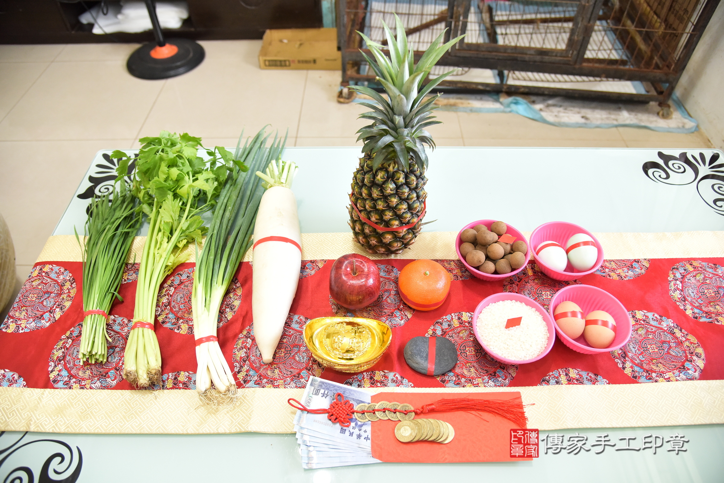 諺諺寶寶(新北市汐止區到府嬰兒諺諺寶寶滿月剃頭理髮、到府嬰兒剃胎毛儀式吉祥話)。到府剃頭剃胎毛主持、專業拍照、證書。★購買「臍帶章、肚臍章、胎毛筆刷印章」贈送：剃頭、收涎、抓周，三選一。2024.5.16，照片3