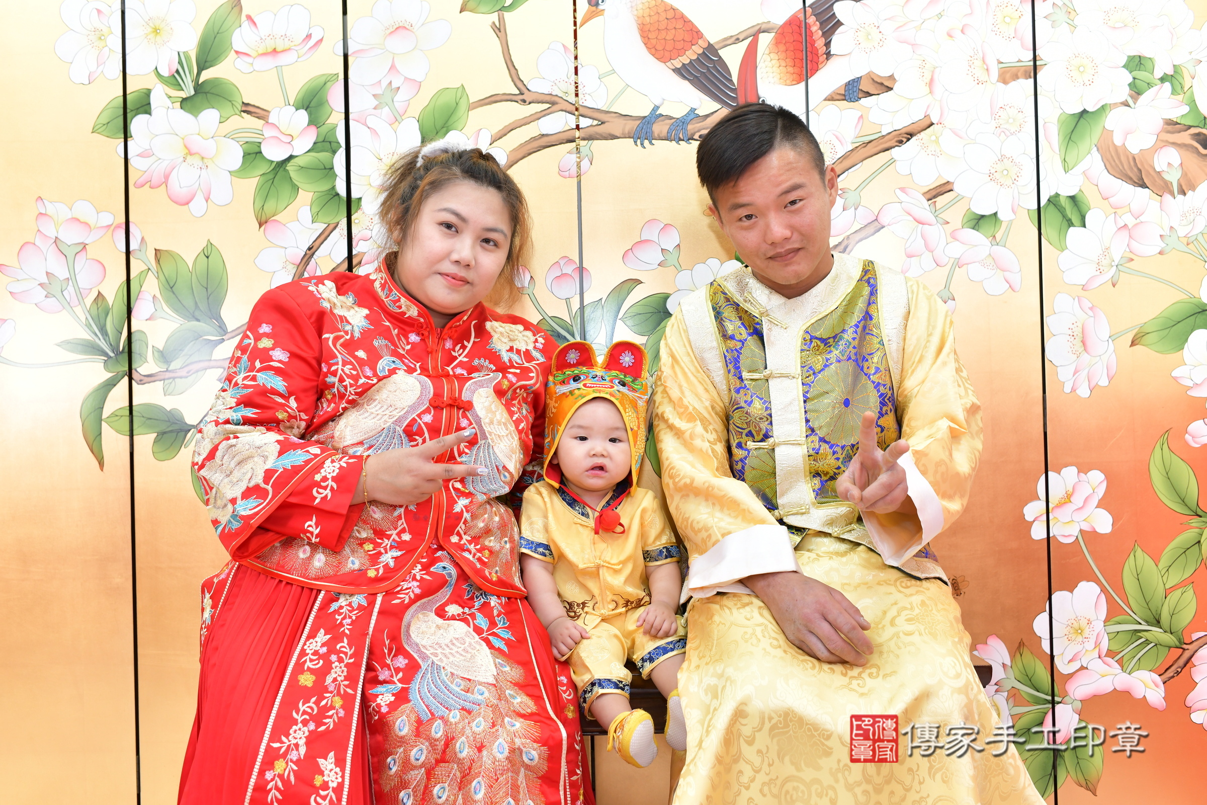 台中市北區哲哲寶寶抓周推薦：傳家台中店抓周度脺中國風會場，嬰兒古禮抓周流程儀式吉祥話、抓周道具物品24種、拍照。抓周證書。2024.3.27，照片3