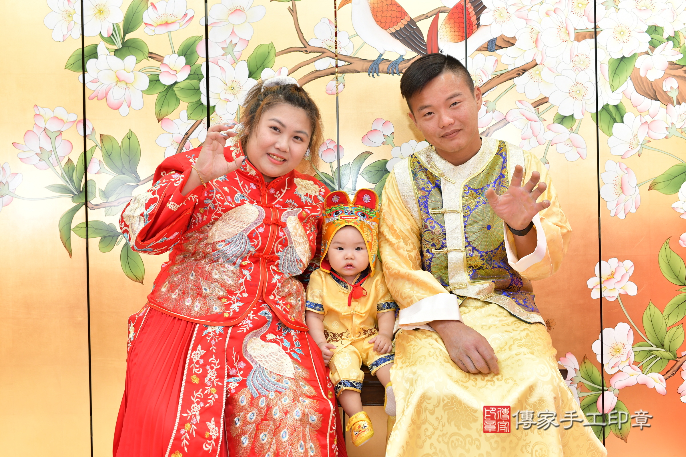 台中市北區哲哲寶寶抓周推薦：傳家台中店抓周度脺中國風會場，嬰兒古禮抓周流程儀式吉祥話、抓周道具物品24種、拍照。抓周證書。2024.3.27，照片5