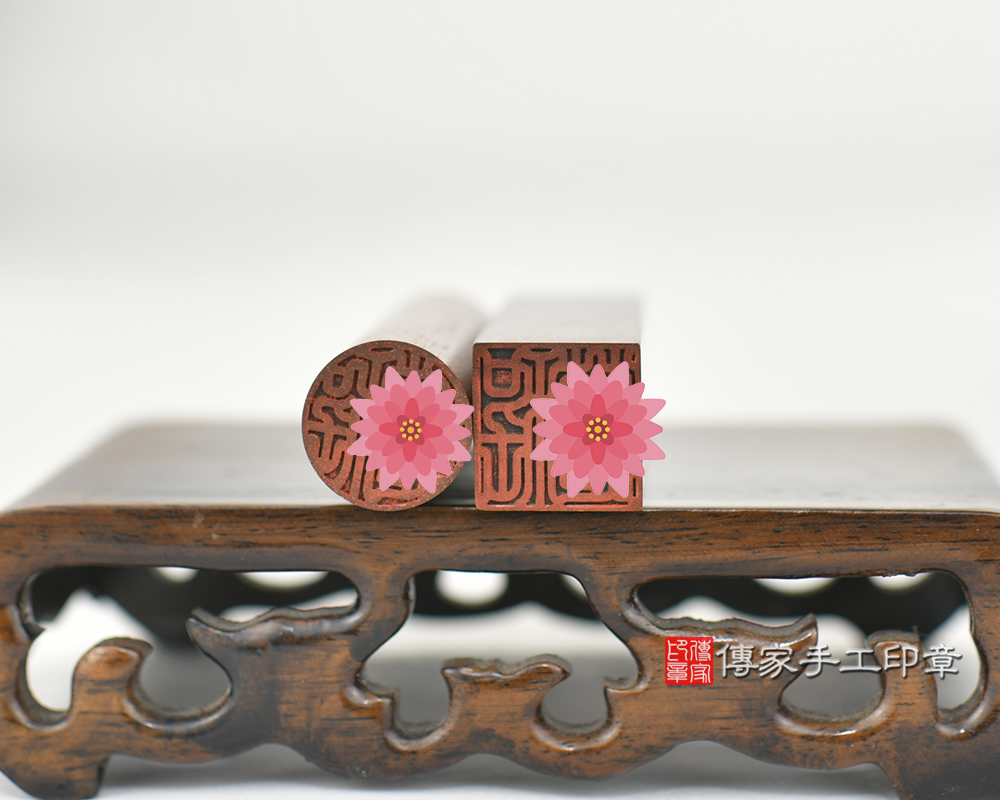 ♥♡爸爸媽媽愛的禮物♡♥ 玫瑰黑檀木、紅雪檀木臍髮印章、臍帶章、胎毛章、發財章 傳家手工印章台中店2024.05.26 ♥♡爸爸媽媽愛的禮物♡♥ 玫瑰黑檀木、紅雪檀木臍髮印章、臍帶章、胎毛章、發財章 傳家手工印章台中店2024.05.26
