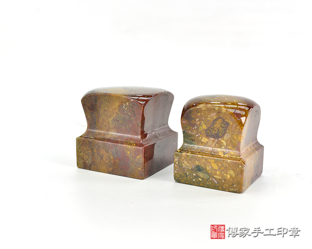 頂級巴西水草玉(紅黃綠三彩):廟章、神明印章、大印章 頂級巴西水草玉(紅黃綠三彩):廟章、神明印章、大印章
