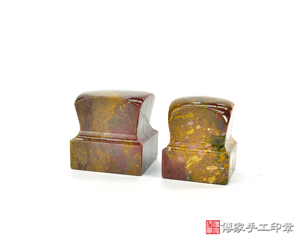 頂級巴西水草玉(紅黃綠三彩):廟章、神明印章、大印章 頂級巴西水草玉(紅黃綠三彩):廟章、神明印章、大印章