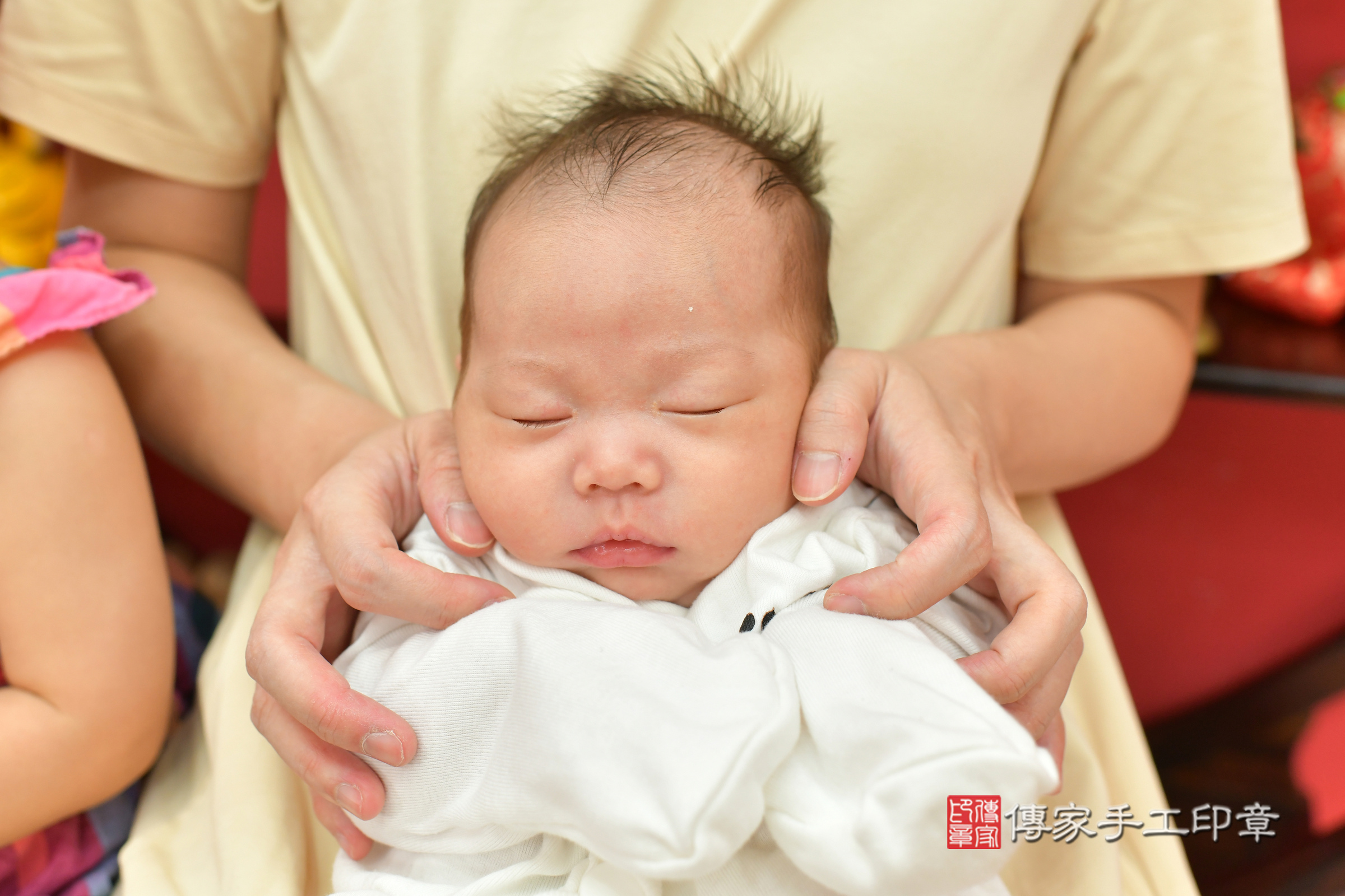 琳琳寶寶(台中市北區嬰兒寶寶滿月剃頭理髮、嬰兒剃胎毛儀式吉祥話)。中國風會場，爸媽寶貝穿「日中韓」古裝禮服。專業拍照、證書。★購買「臍帶章、肚臍章、胎毛筆刷印章」贈送：剃頭、收涎、抓周，三選一。2024.5.25，照片17