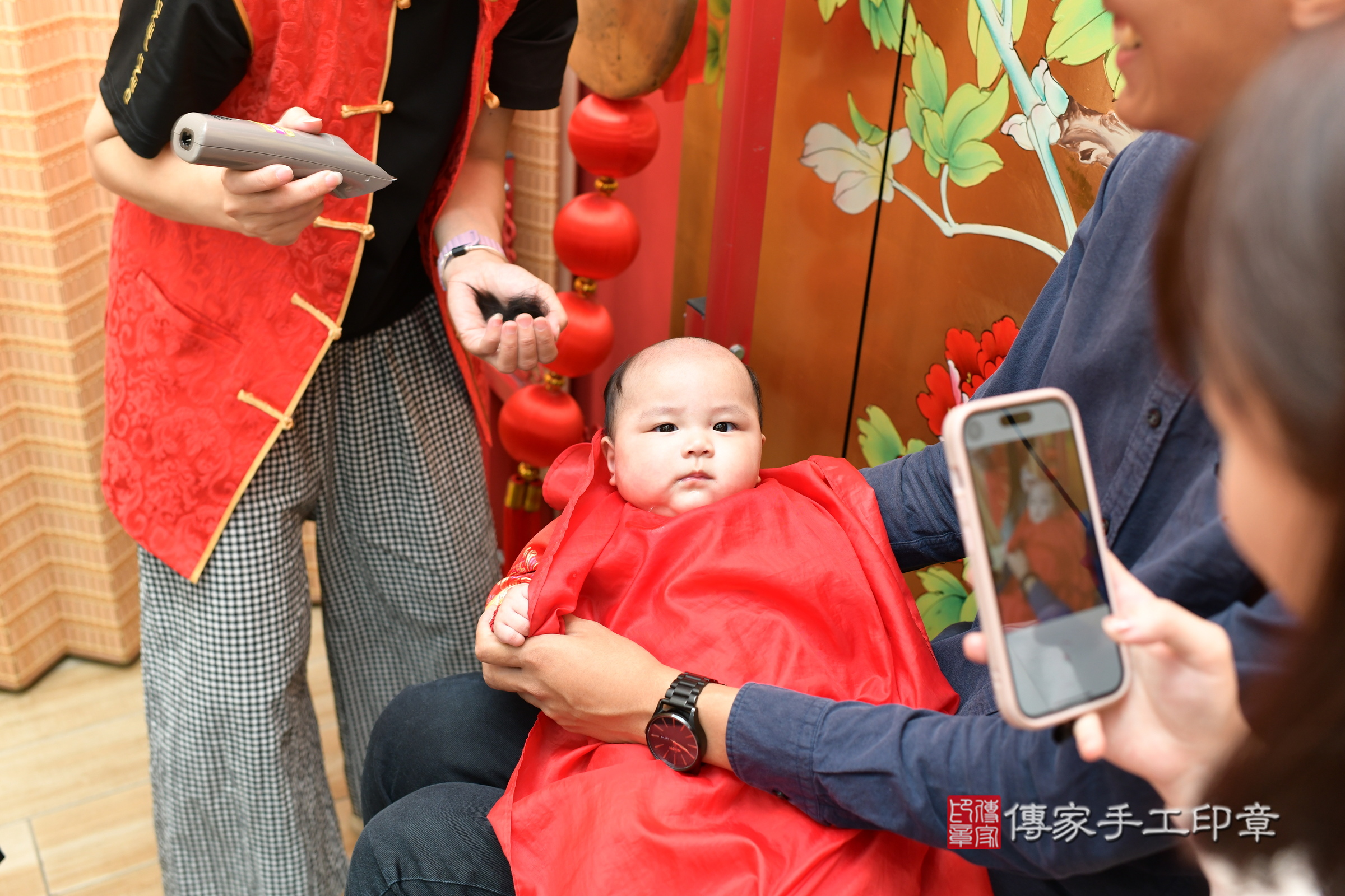 小晞寶寶(台北市大同區嬰兒寶寶滿月剃頭理髮、嬰兒剃胎毛儀式吉祥話)。中國風會場，爸媽寶貝穿「日中韓」古裝禮服。專業拍照、證書。★購買「臍帶章、肚臍章、胎毛筆刷印章」贈送：剃頭、收涎、抓周，三選一。2024.6.8，照片14