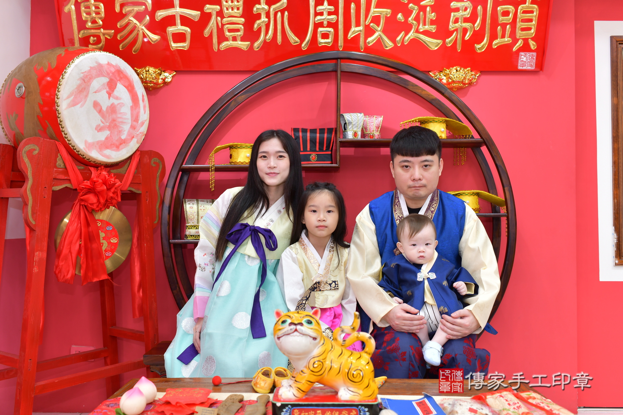 台中市北區哲哲寶寶抓周推薦：傳家台中店抓周度脺中國風會場，嬰兒古禮抓周流程儀式吉祥話、抓周道具物品24種、拍照。抓周證書。2024.5.25，照片4
