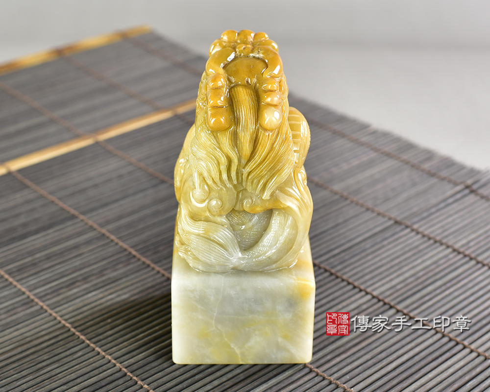 傳家手工印章實際成品:頂級新疆黃玉精雕蟠龍吐珠廟章:廟章、神明印章、大印章 傳家手工印章實際成品:頂級新疆黃玉精雕蟠龍吐珠廟章:廟章、神明印章、大印章