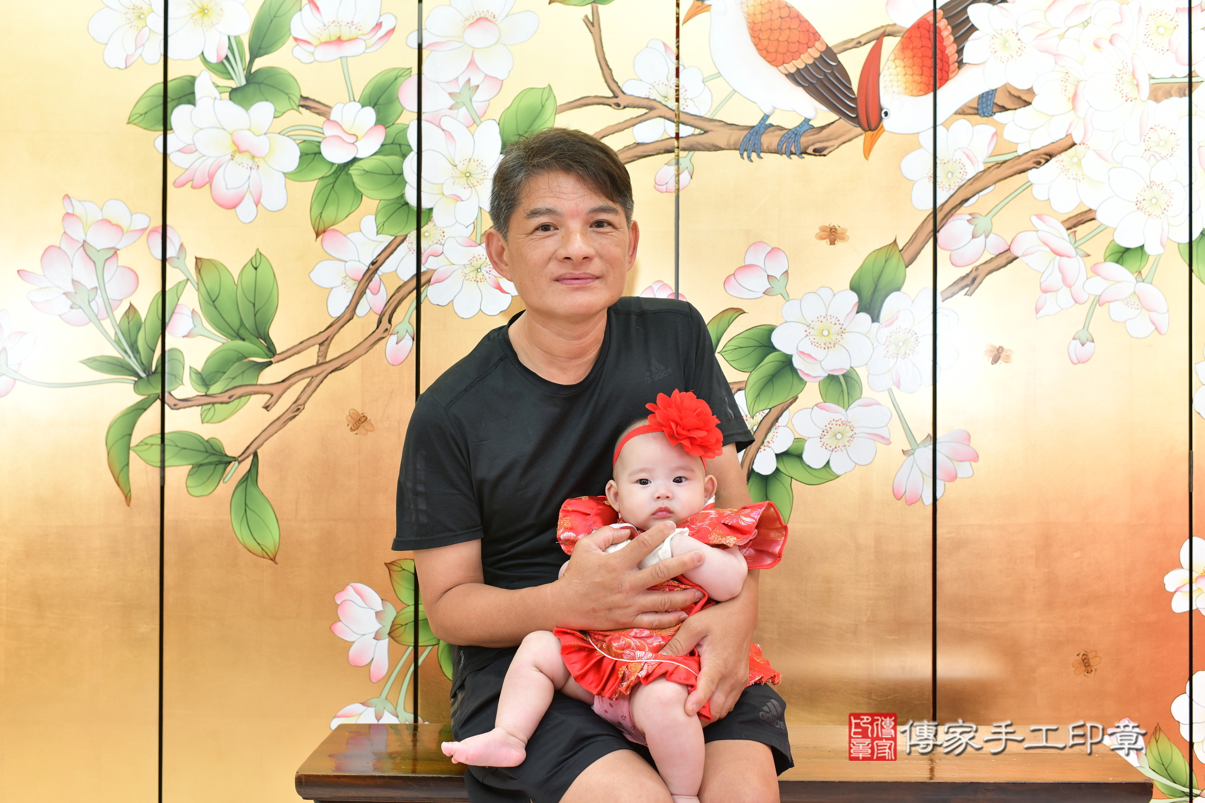 台中市北區小云寶寶收涎推薦：傳家台中店收涎中國風會場，嬰兒古禮收涎收口水流程儀式、收涎吉祥話、收涎餅乾、收涎拍照。收涎證書。2024.6.9，照片26