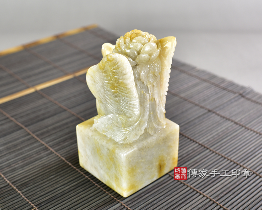 頂級新疆黃玉精雕牡丹鳳凰廟章:廟章、神明印章、大印章 頂級新疆黃玉精雕牡丹鳳凰廟章:廟章、神明印章、大印章