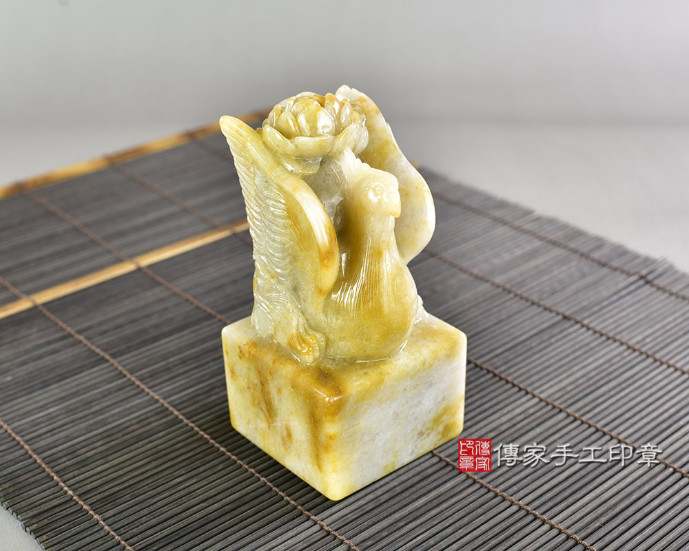 頂級新疆黃玉精雕牡丹鳳凰廟章:廟章、神明印章、大印章 頂級新疆黃玉精雕牡丹鳳凰廟章:廟章、神明印章、大印章