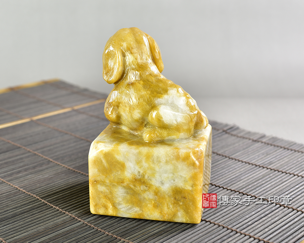 頂級新疆黃玉精雕來福狗:廟章、神明印章、大印章 頂級新疆黃玉精雕來福狗:廟章、神明印章、大印章