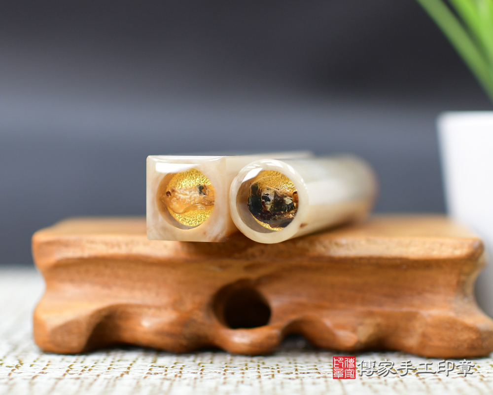 一步一腳印~赤牛角臍帶胎毛印章 傳家手工印章-台南店113.9.25 一步一腳印~赤牛角臍帶胎毛印章 傳家手工印章-台南店113.9.25